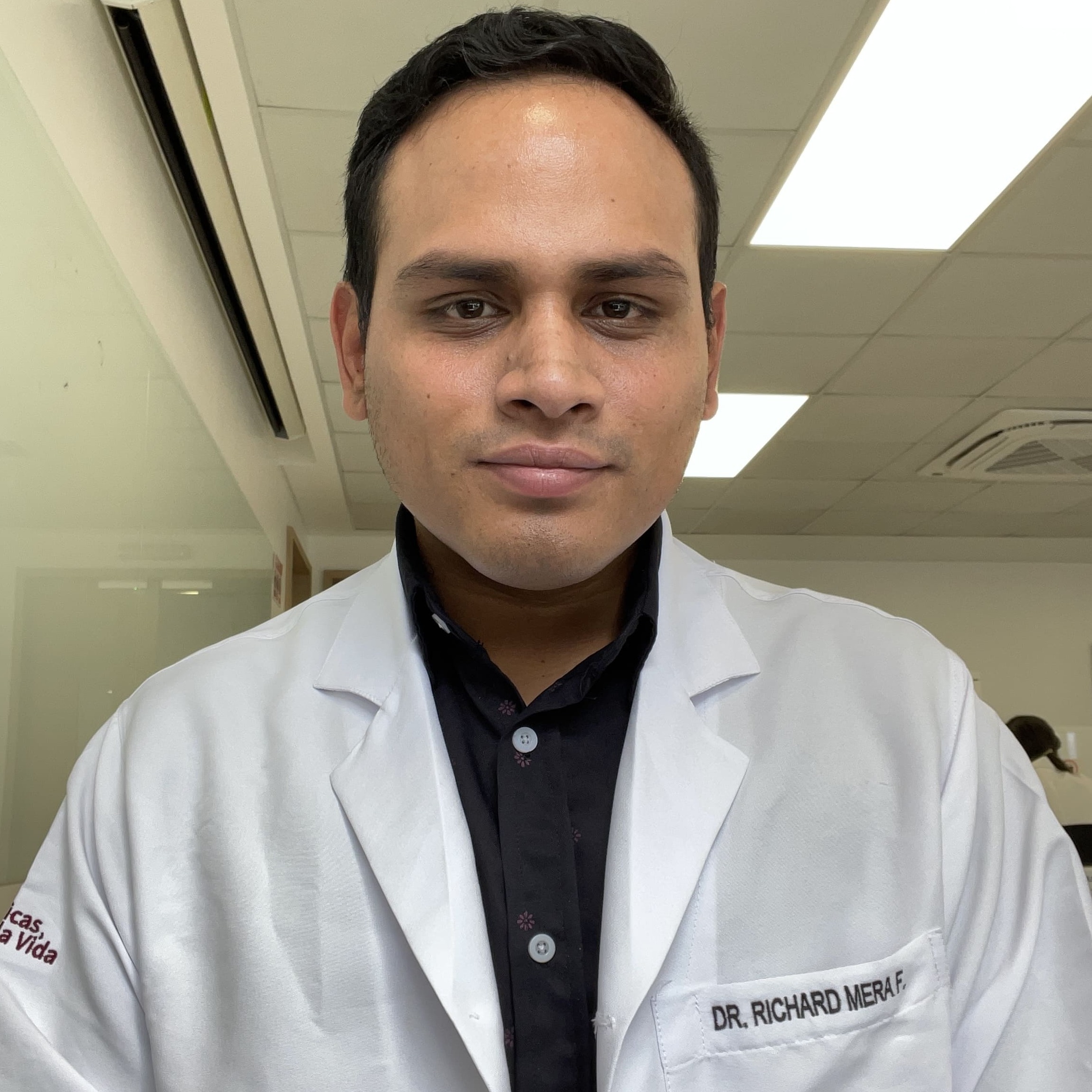 Ronny Richard Mera Flores